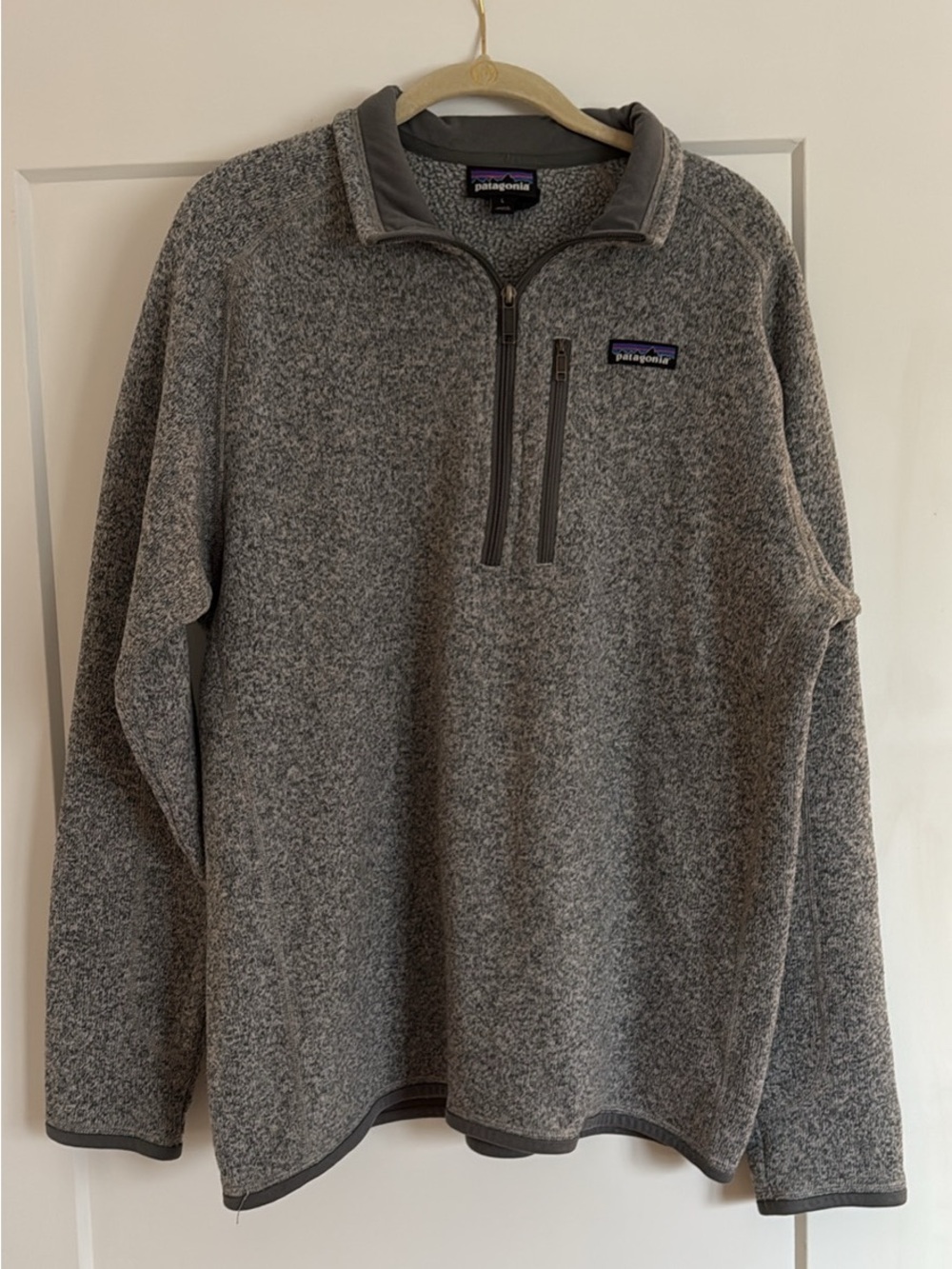 Men’s Patagonia fleece quarter zip size large